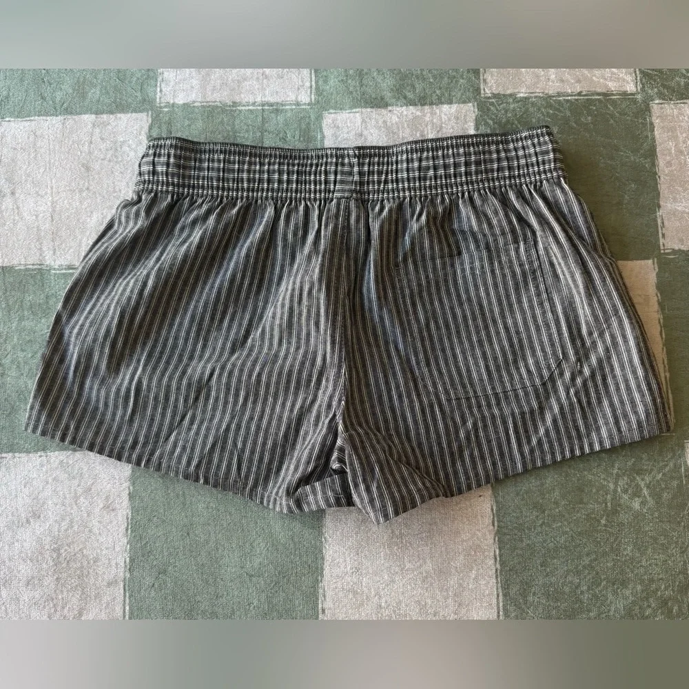 New Striped Moondoggies Gray Stripe Shorts Size Medium